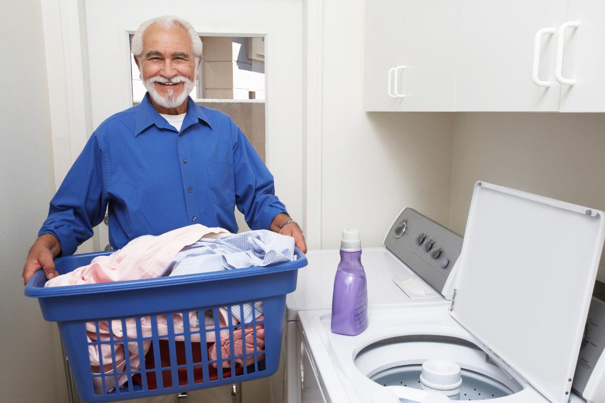 How to choose a laundry service for seniors - CLEAN WASH CENTER - San ...